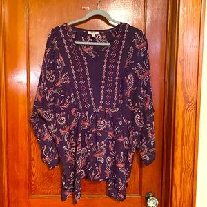 Womens Style & co.  2x. Great used condition. Very thin. Elastic on sleeves.